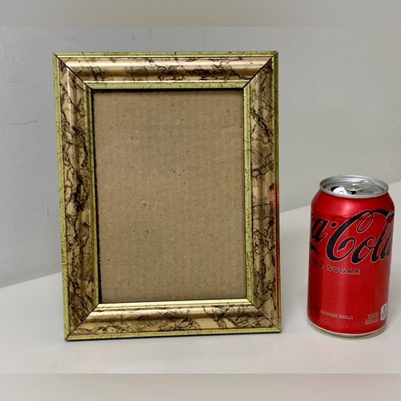 Vtg Antiqued Metallic Gold Painted 9” x 7” Picture Frame - Picture 4 of 12
